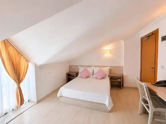 Penthouse, Deniz Manzaralı