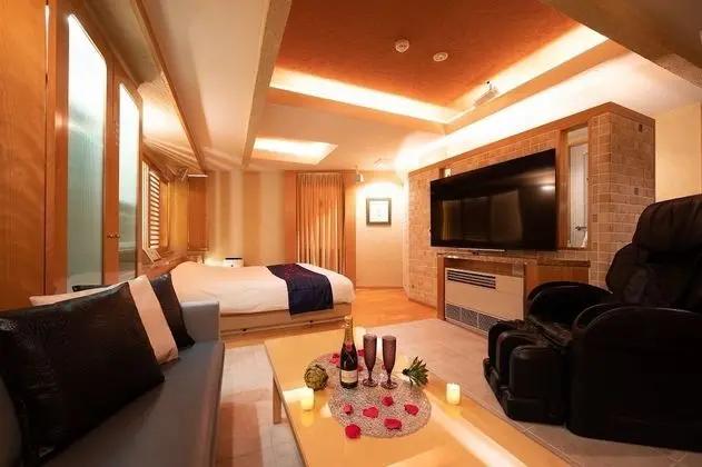 Deluxe Oda (with Massage Chair)