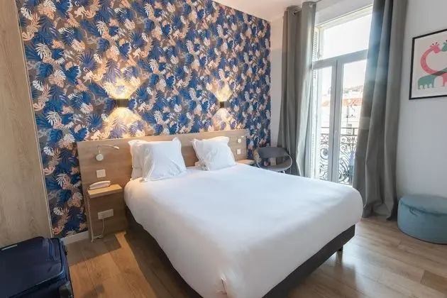 Tek Kişilik Oda, Avlu Manzaralı