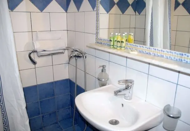 Standard Tek Büyük veya İki Ayrı Yataklı Oda