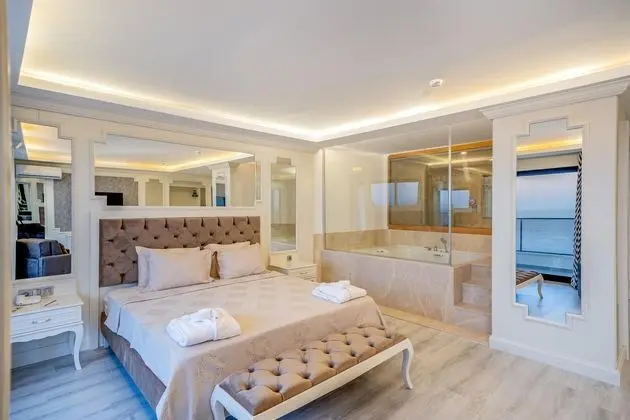 A Blok Suite Oda