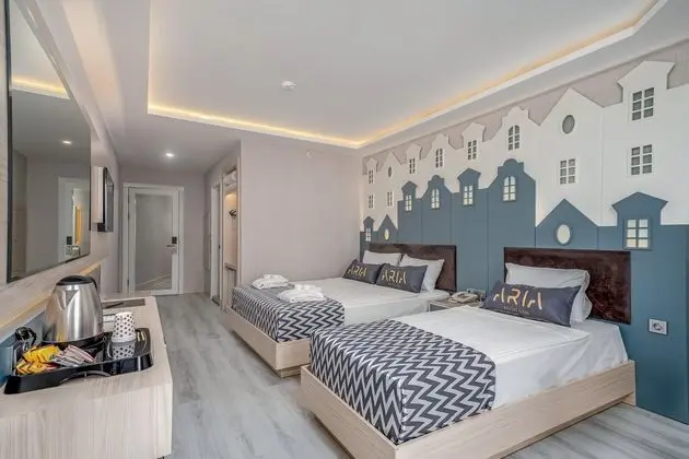 B Blok Kara Manzaralı Standart Oda