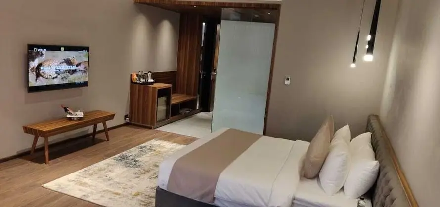 Premium Oda, Havuz Manzaralı