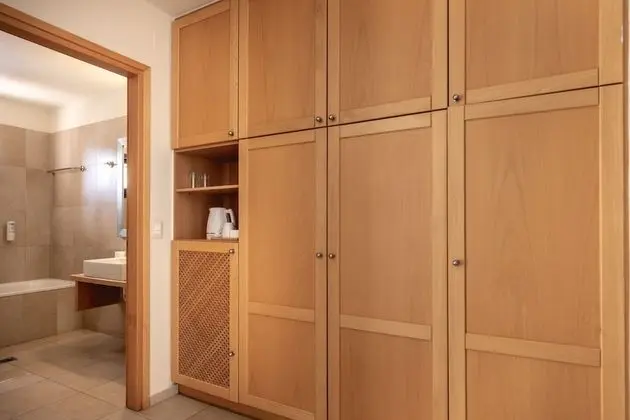 Junior Suite with Side Sea View