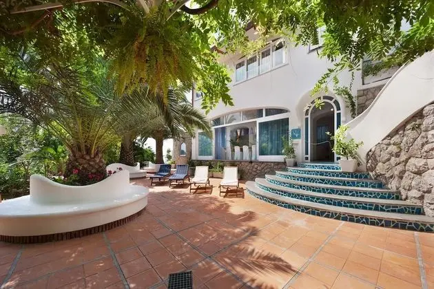Villa, Sigara İçilebilir
