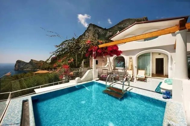 Villa, Sigara İçilebilir