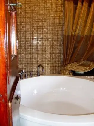 Romantic Dağ Evi, Kişiye Özel Havuzlu