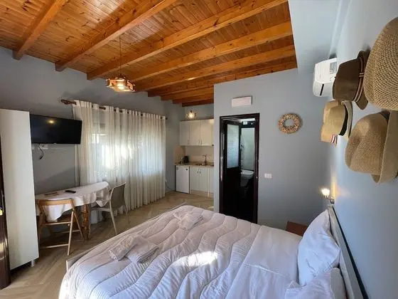 Deluxe Tek Büyük Yataklı Oda, Deniz Manzaralı