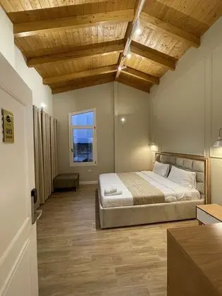 Deluxe Üç Kişilik Oda, Balkon