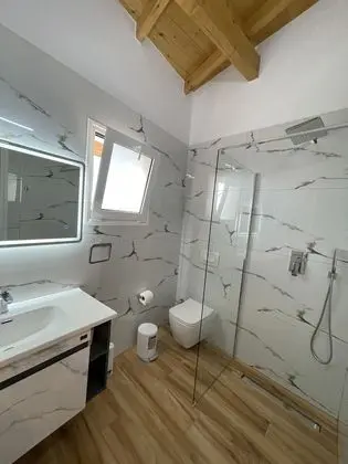 Deluxe Üç Kişilik Oda, Balkon