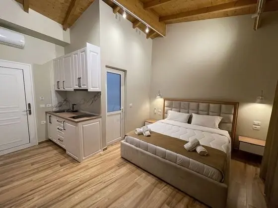 Deluxe Üç Kişilik Oda, Deniz Manzaralı
