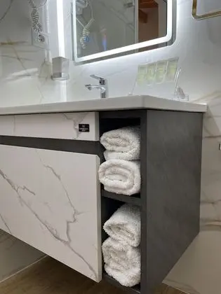Deluxe Üç Kişilik Oda, Deniz Manzaralı