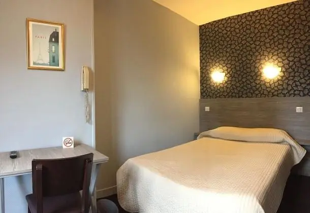 Standard Tek Büyük Yataklı Oda