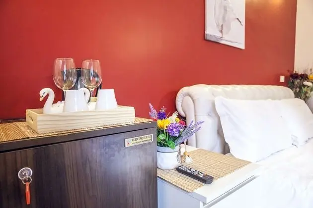 Comfort Tek Büyük Yataklı Oda