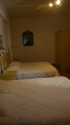 Üç Kişilik Oda, Deniz Manzaralı