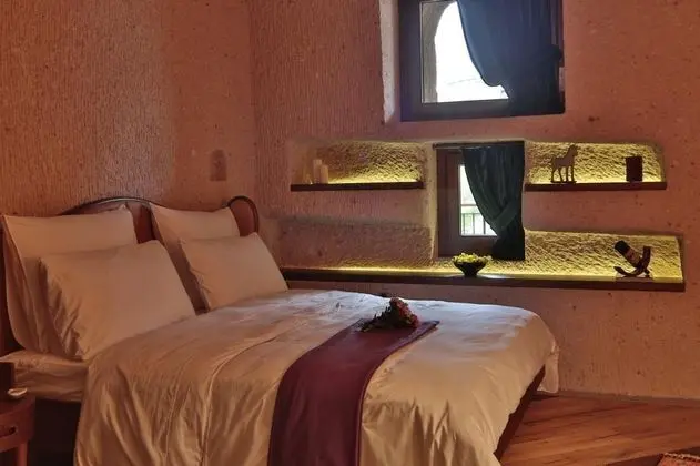 Bau Cave Suite