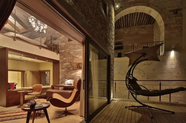 Ishtar Duplex Suite,    , Teraslı