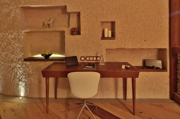 Silili Cave Suite