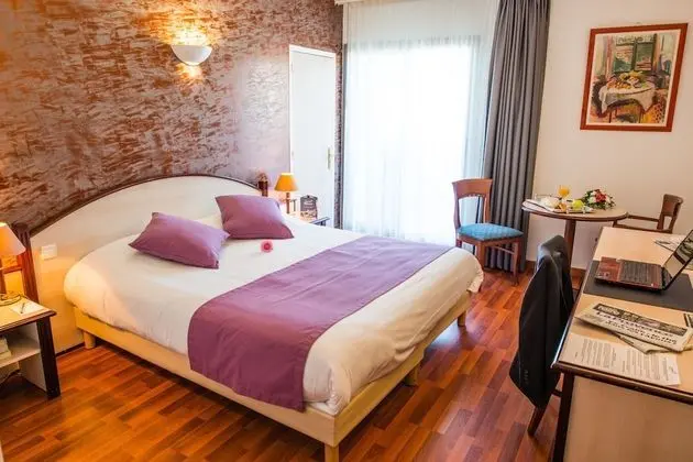 Comfort Tek Büyük Yataklı Oda