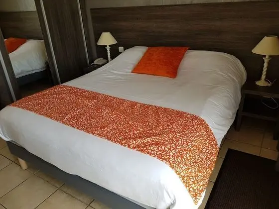 Standard Tek Büyük Yataklı Oda