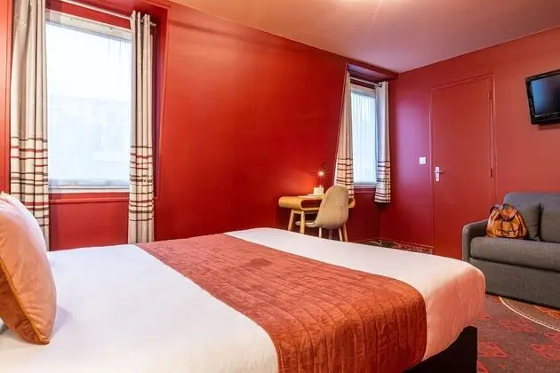 Triple Room (2 adults + 1 child -16 years old)