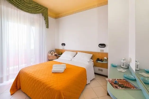 Standard Tek Büyük veya İki Ayrı Yataklı Oda