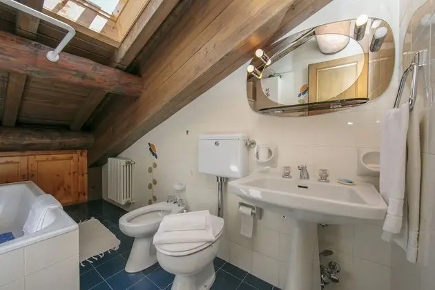 Family Apart Daire, Birden Çok Yatak, Dağ Yamacı (Arianna)