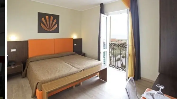 Superior Tek Büyük veya İki Ayrı Yataklı Oda, 1 Çift Kişilik veya 2 Tek Kişilik Yatak