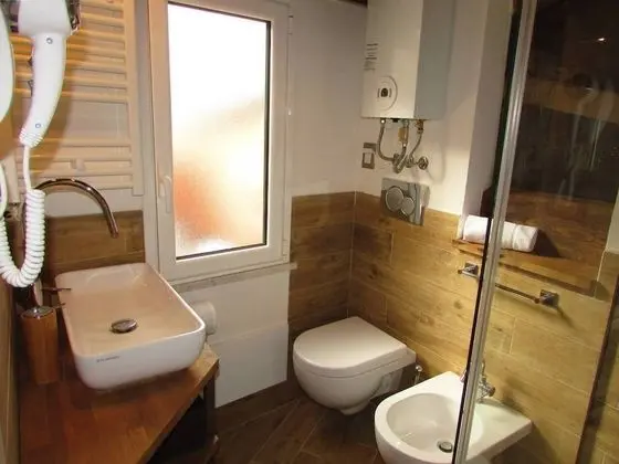 Apart Daire, 1 En Büyük (King) Boy Yatak ve Çekyat