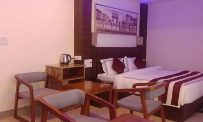 Deluxe Tek Büyük Yataklı Oda