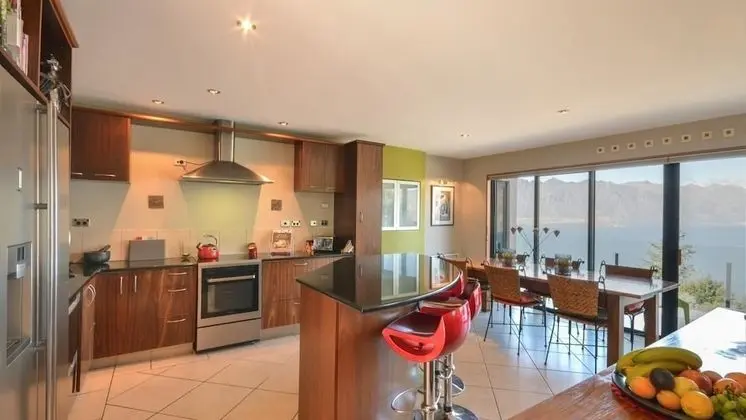 Panoramic Villa, 4 Yatak Odası, Göl Manzaralı