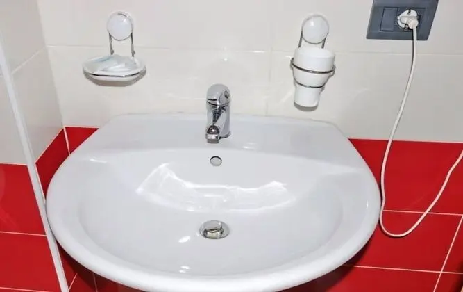 Büyük Yataklı Tek Kişilik Oda