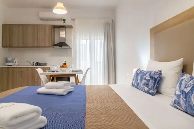 Stüdyo, Bahçe Manzaralı