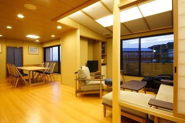 Traditional Süit, Sigara İçilmez (High Class Open-air bath, Futon&Bed)