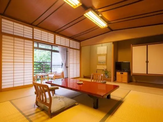 Traditional Oda, Japon Şiltesi, Özel Banyo (can't serve dinner after 8 PM checkin)