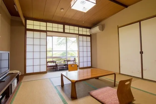 Traditional Oda, Japon Şiltesi, Sigara İçilmez, Bahçeli