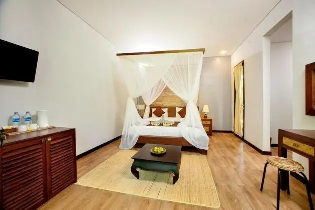 Süit, 1 En Büyük (King) Boy Yatak, Teras, Bahçe Manzaralı