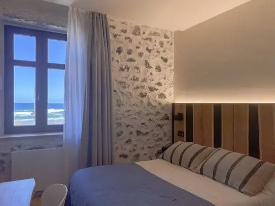 Deluxe Tek Büyük Yataklı Oda, Deniz Manzaralı