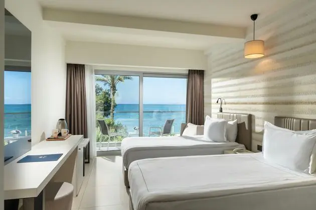 https://images.etstur.com/imgproxy/resize/2560x1440/files/images/hotelImages/etsrooms/503259/Arin_Resort_Bodrum_20241104175907_1.jpg