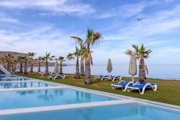 Bungalov, Kişiye Özel Havuzlu, Denize Bakan