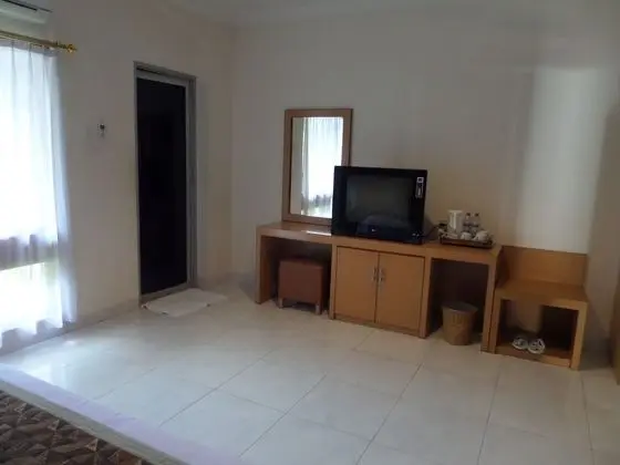 Superior Tek Büyük veya İki Ayrı Yataklı Oda