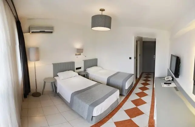 Standart Oda, Bahçe Manzaralı