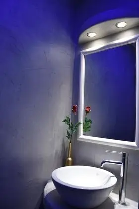 Traditional Tek Büyük veya İki Ayrı Yataklı Oda, Balkon, Avlu Manzaralı