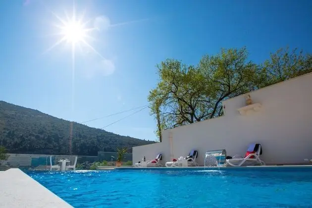 Villa, 4 Yatak Odası, Kişiye Özel Havuzlu, Deniz Manzaralı