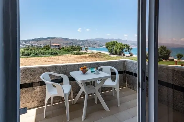 Standard Tek Büyük veya İki Ayrı Yataklı Oda, Bahçe Manzaralı
