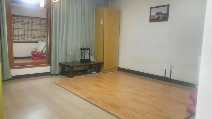 Standard Ondol Room