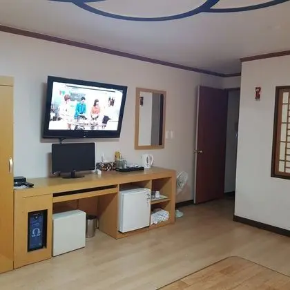 Standard Ondol Room
