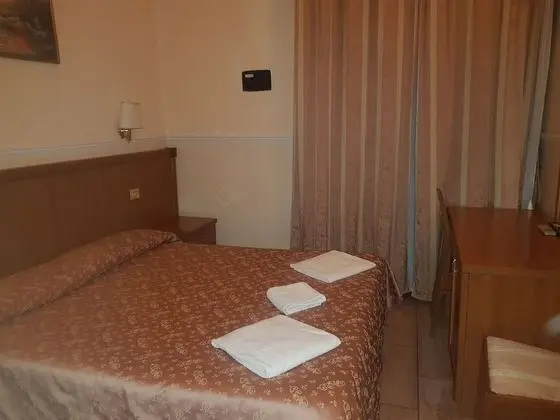 İki Ayrı Yataklı Oda, 1 Yatak Odası, Özel Banyo