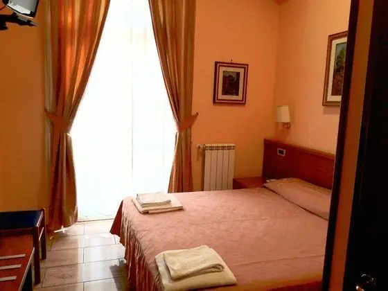 Tek Büyük veya İki Ayrı Yataklı Oda, Özel Banyo