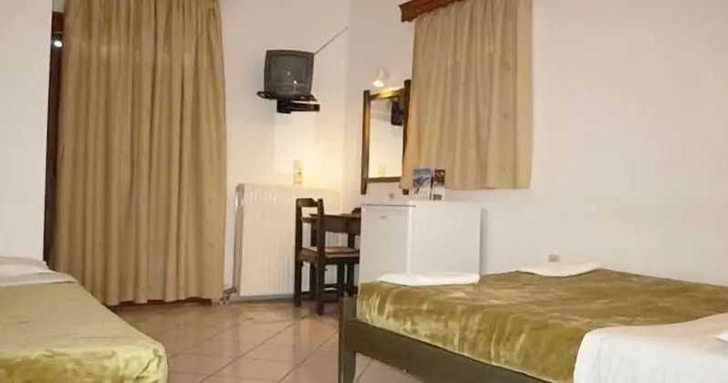 Üç Kişilik Oda